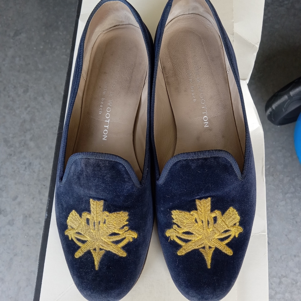 STUBBS AND WOOTTON navy blue velvet shoe 8.5 ladies